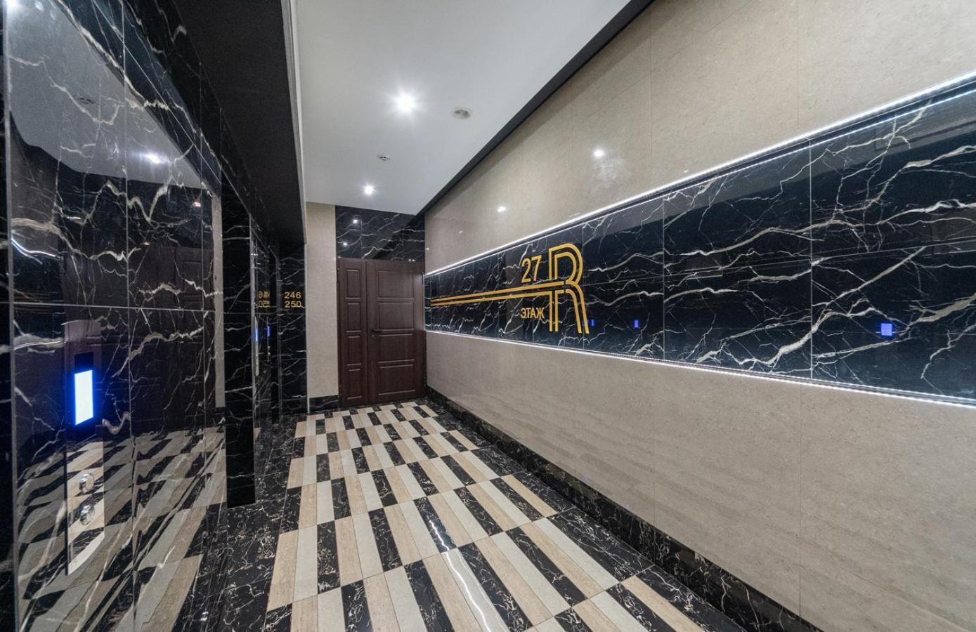 Royal Tower Residence Big Vip Apartment In Center Floor 27 Kiev Extérieur photo