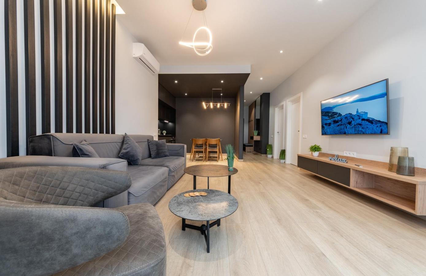 Royal Tower Residence Big Vip Apartment In Center Floor 27 Kiev Extérieur photo