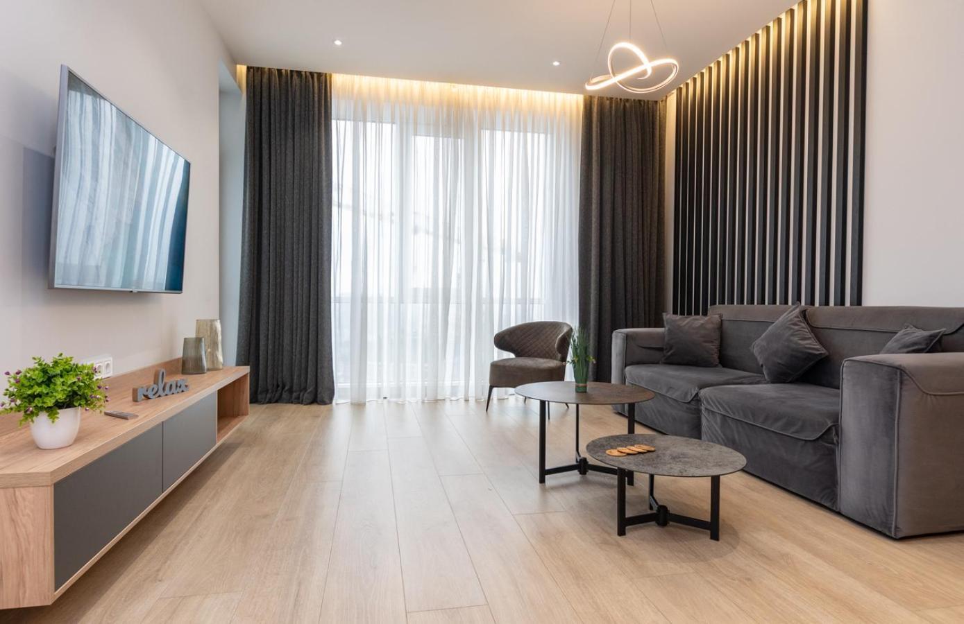 Royal Tower Residence Big Vip Apartment In Center Floor 27 Kiev Extérieur photo