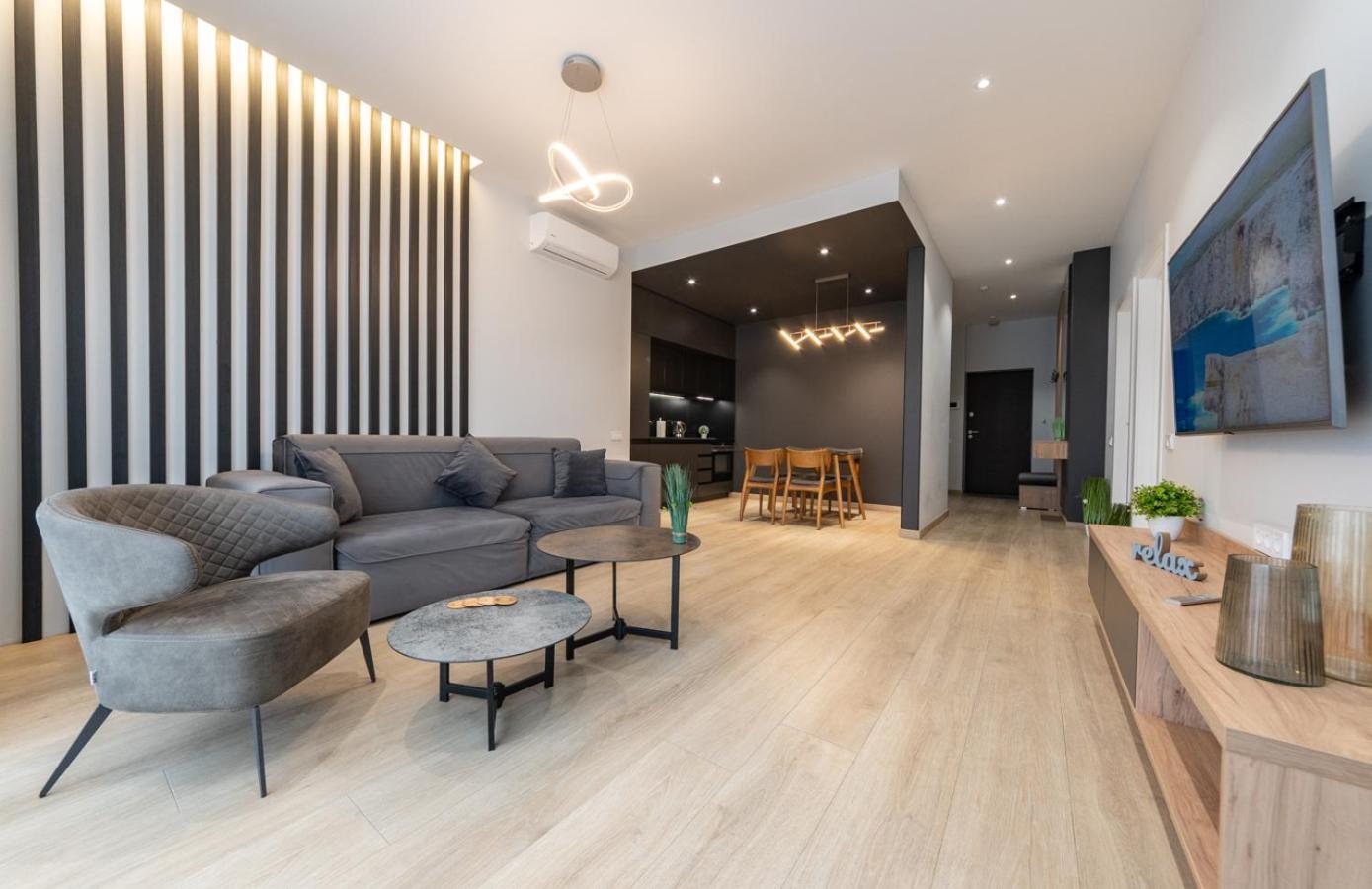 Royal Tower Residence Big Vip Apartment In Center Floor 27 Kiev Extérieur photo