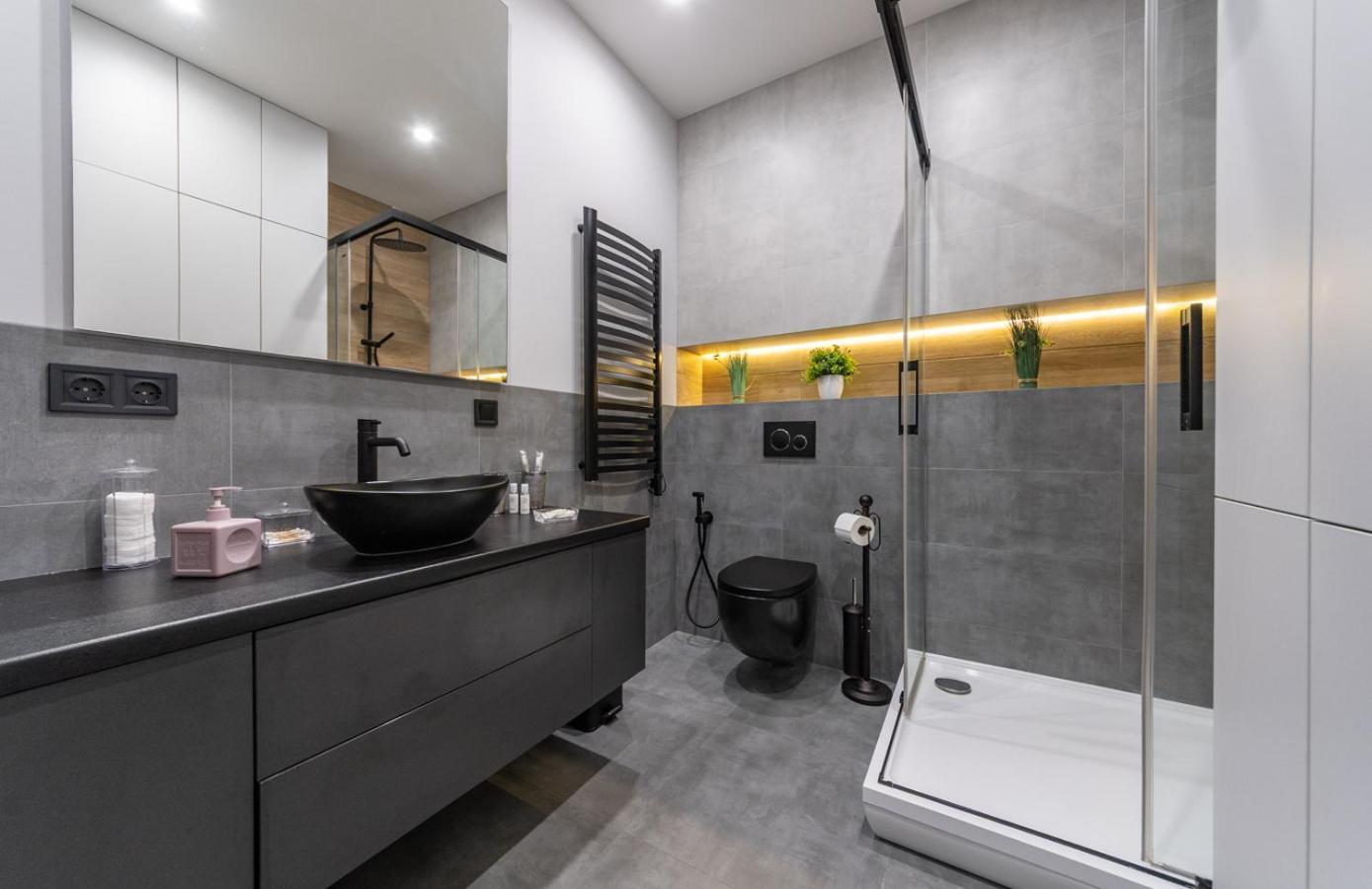 Royal Tower Residence Big Vip Apartment In Center Floor 27 Kiev Extérieur photo