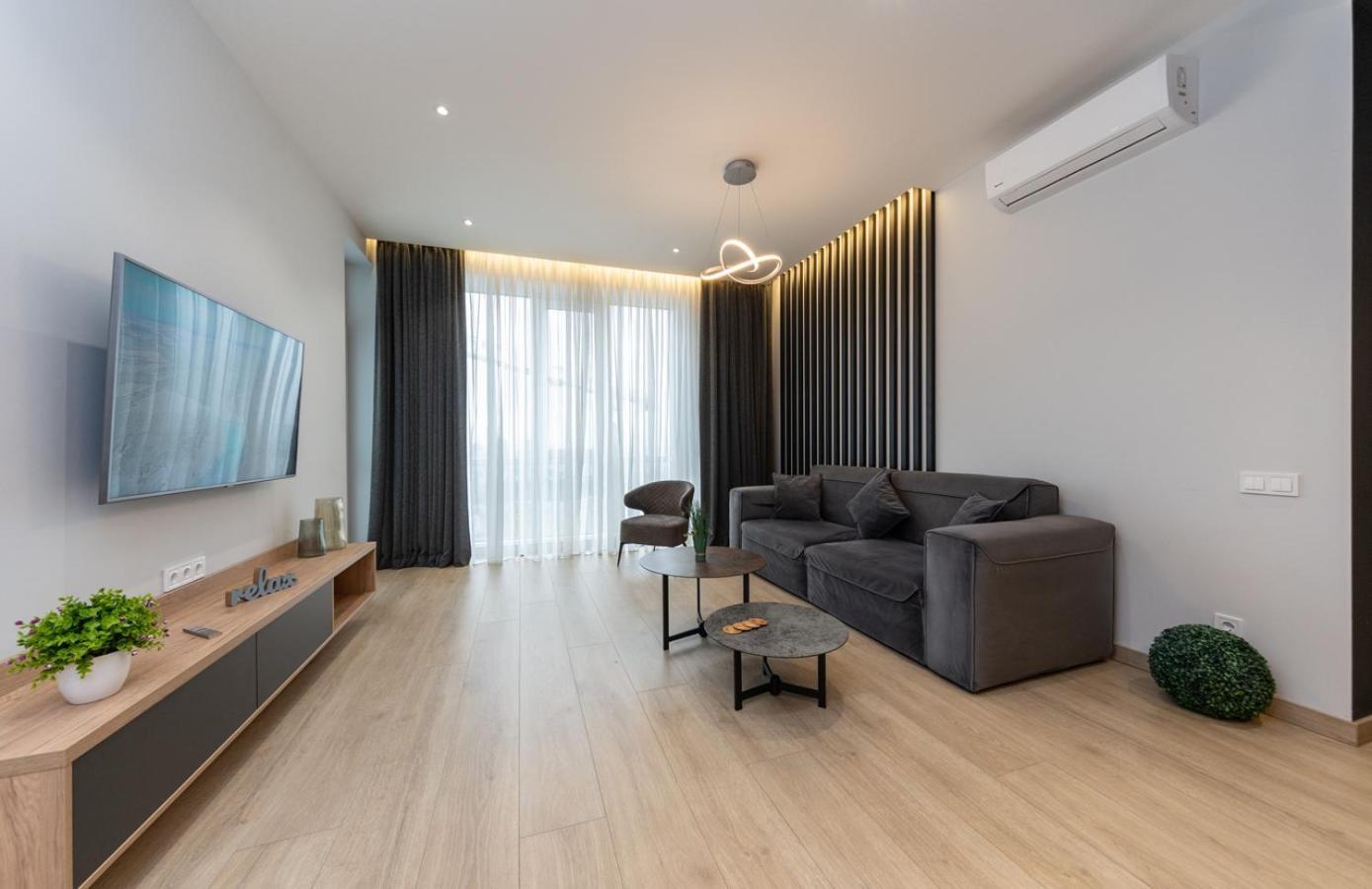 Royal Tower Residence Big Vip Apartment In Center Floor 27 Kiev Extérieur photo