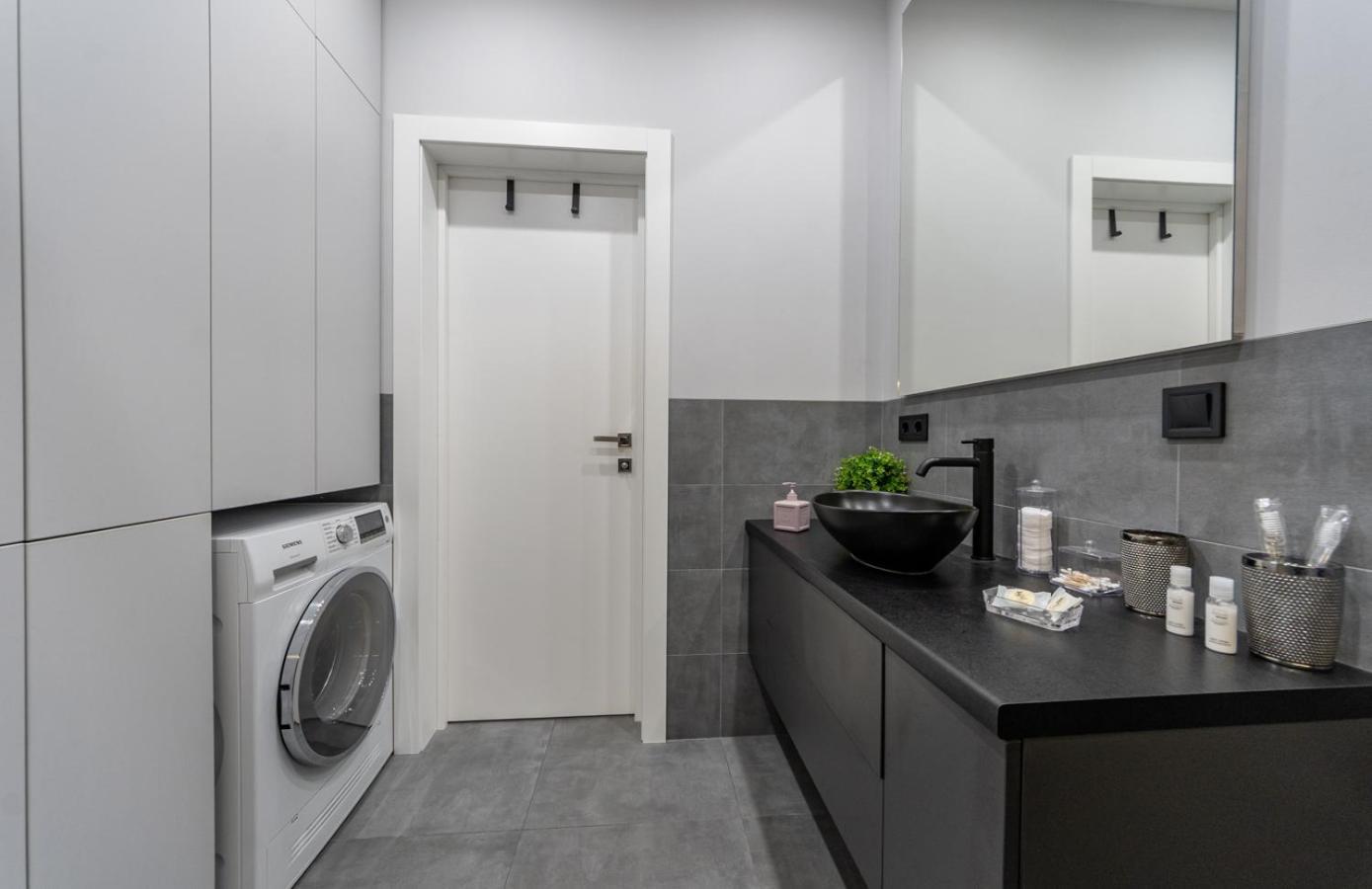 Royal Tower Residence Big Vip Apartment In Center Floor 27 Kiev Extérieur photo