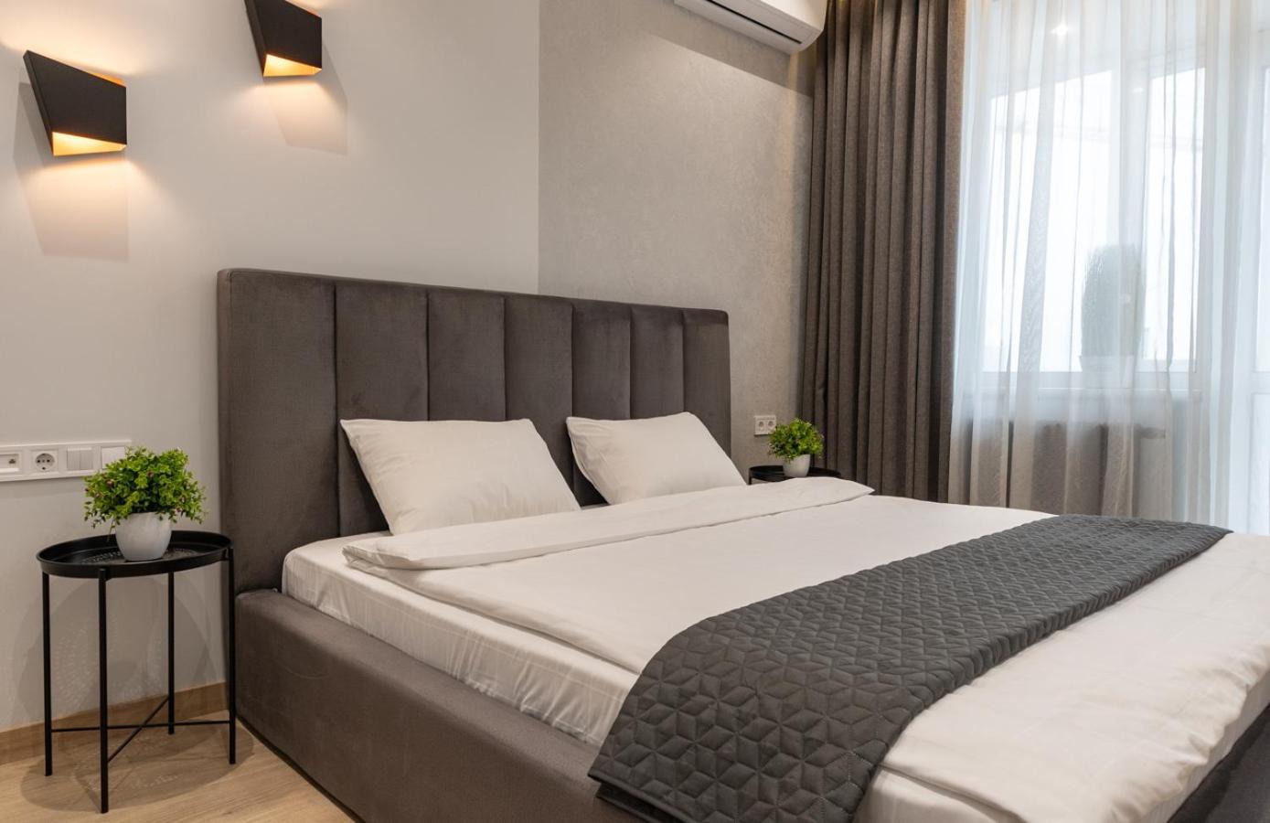 Royal Tower Residence Big Vip Apartment In Center Floor 27 Kiev Extérieur photo