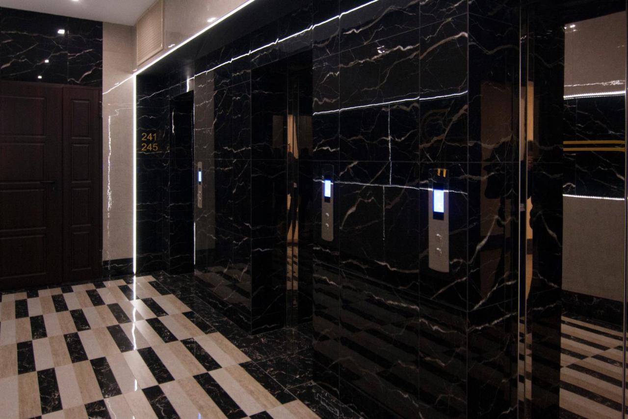 Royal Tower Residence Big Vip Apartment In Center Floor 27 Kiev Extérieur photo