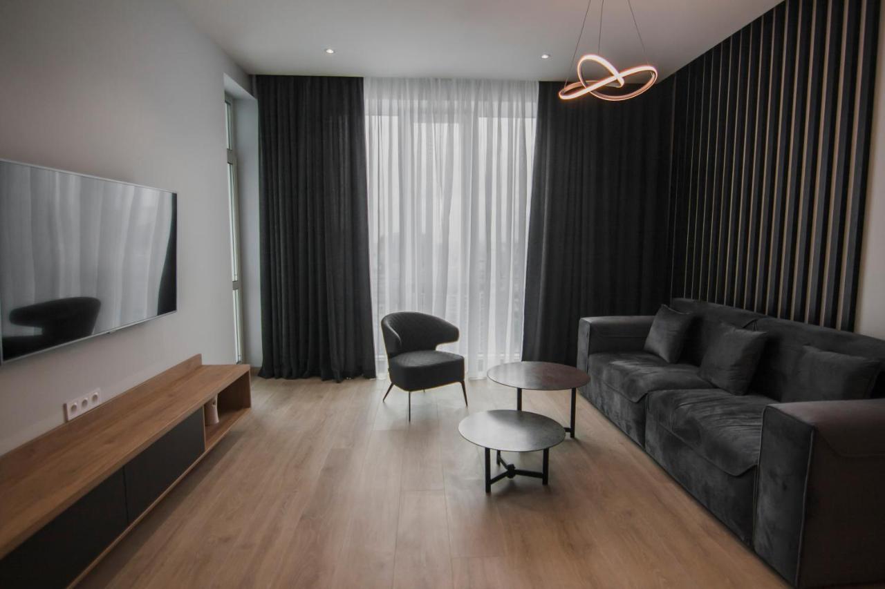 Royal Tower Residence Big Vip Apartment In Center Floor 27 Kiev Extérieur photo